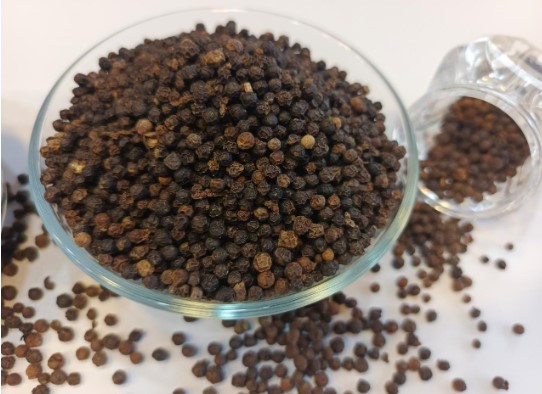 Black pepper (kali Mirch Banta)